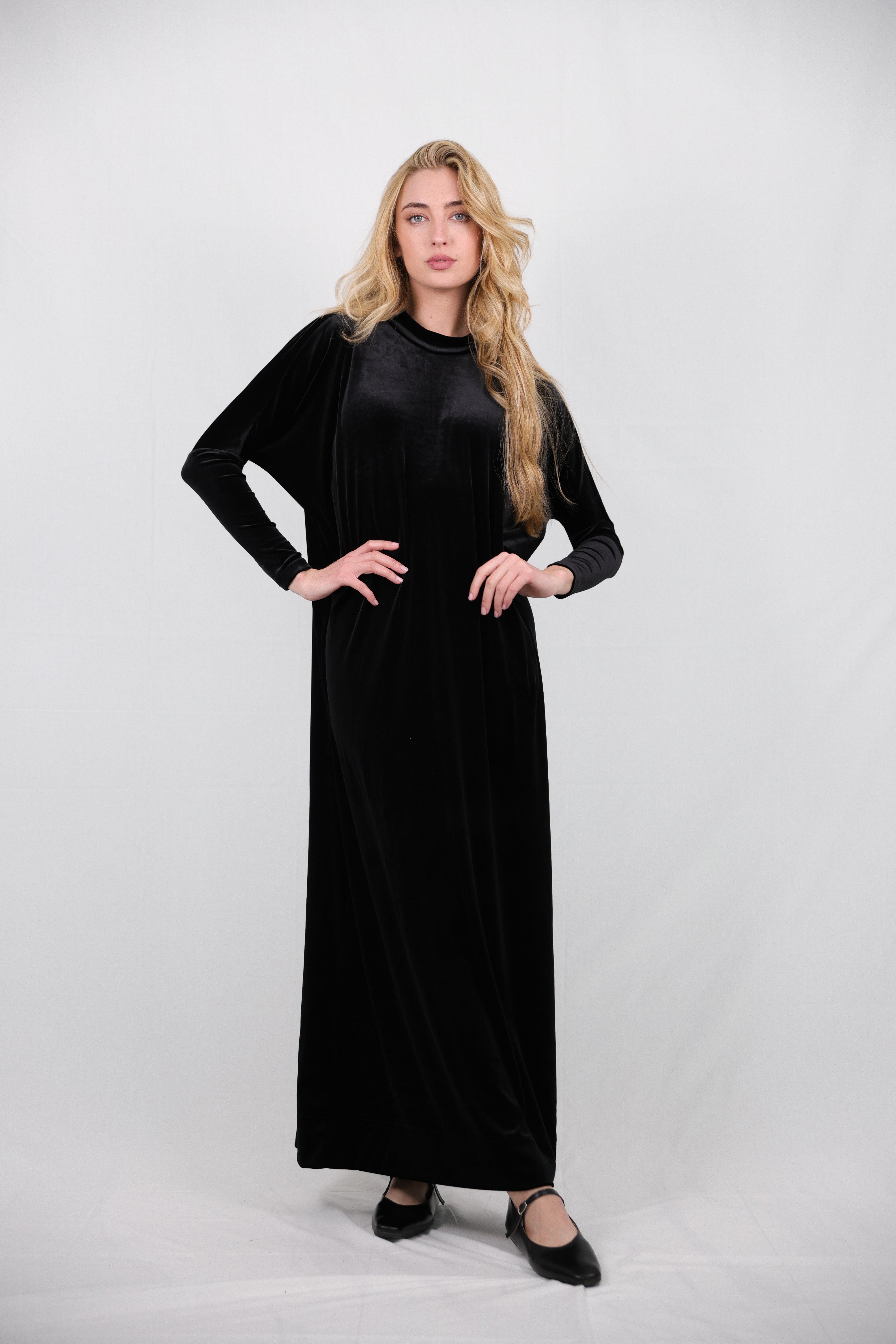 Black velvet cheap maxi dress