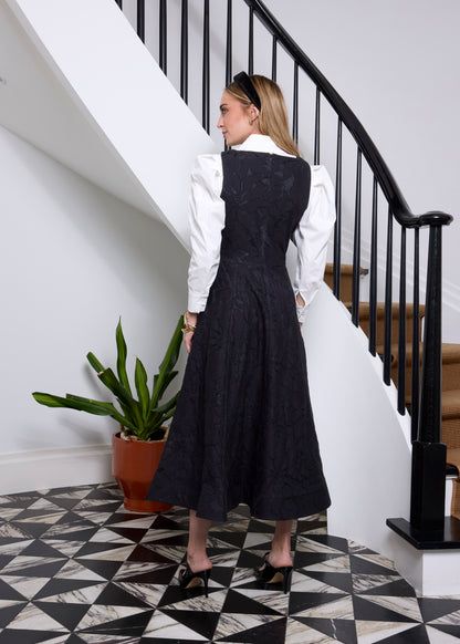 Blace Jumper