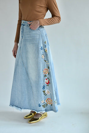 Stella floral embroidered jean skirt